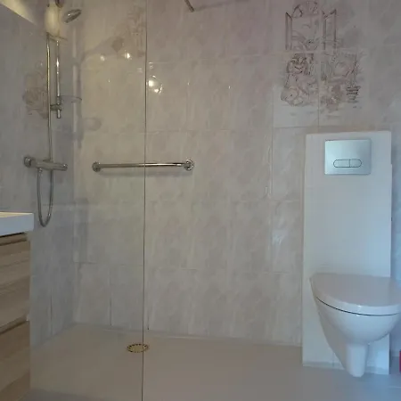 Domaine Du Petit Tournebelle Apartment *
