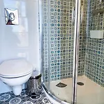 דירה Domaine Du Petit Tournebelle גרואיסאן