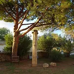 Domaine Du Petit Tournebelle דירה
