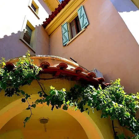 Domaine Du Petit Tournebelle * Gruissan