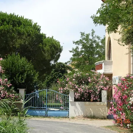 Apartment Domaine Du Petit Tournebelle *