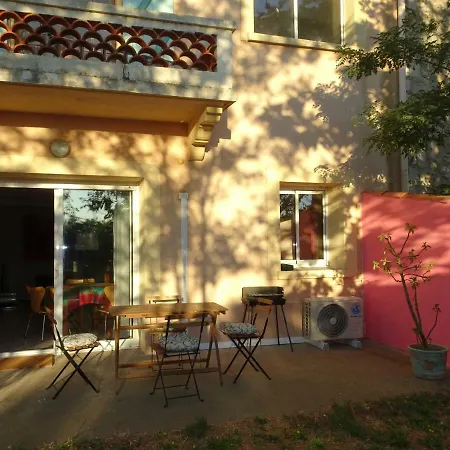 Domaine Du Petit Tournebelle Apartament Gruissan