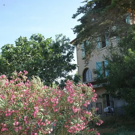 Domaine Du Petit Tournebelle アパート